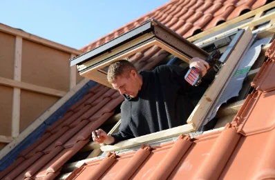 Pose de fenêtres de toit Velux à Polliat